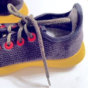 allbirds Tree Runner women 8 Limited Edition blk/red/yellow. Heathered black.